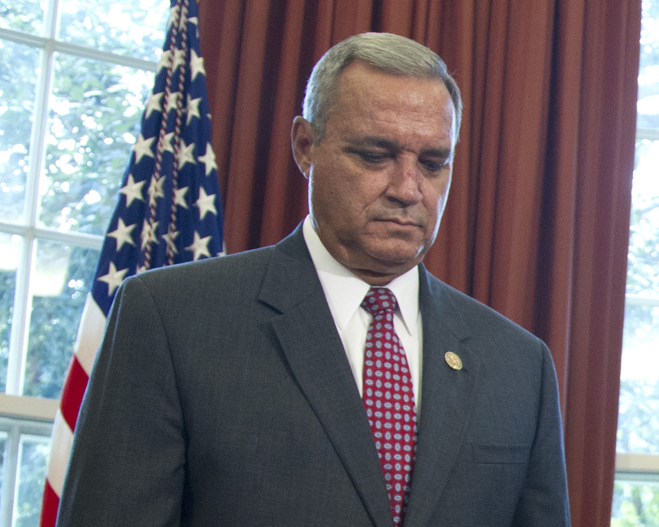 Proposal by Rep. Jeff Miller would make firing failing Veterans Affairs bosses easier