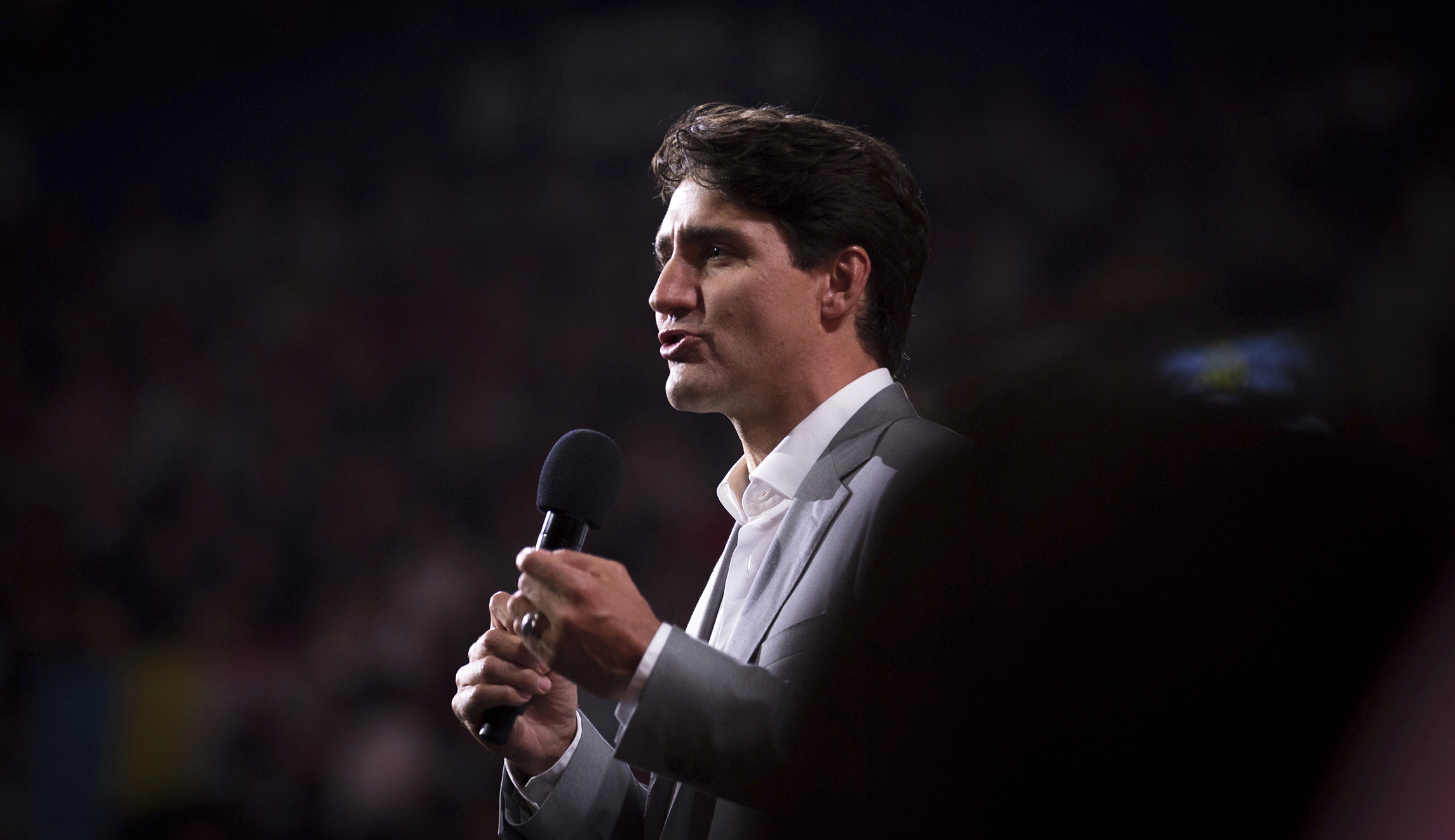 Justin Trudeau sends condolences with Trump after Las Vegas mass shooting