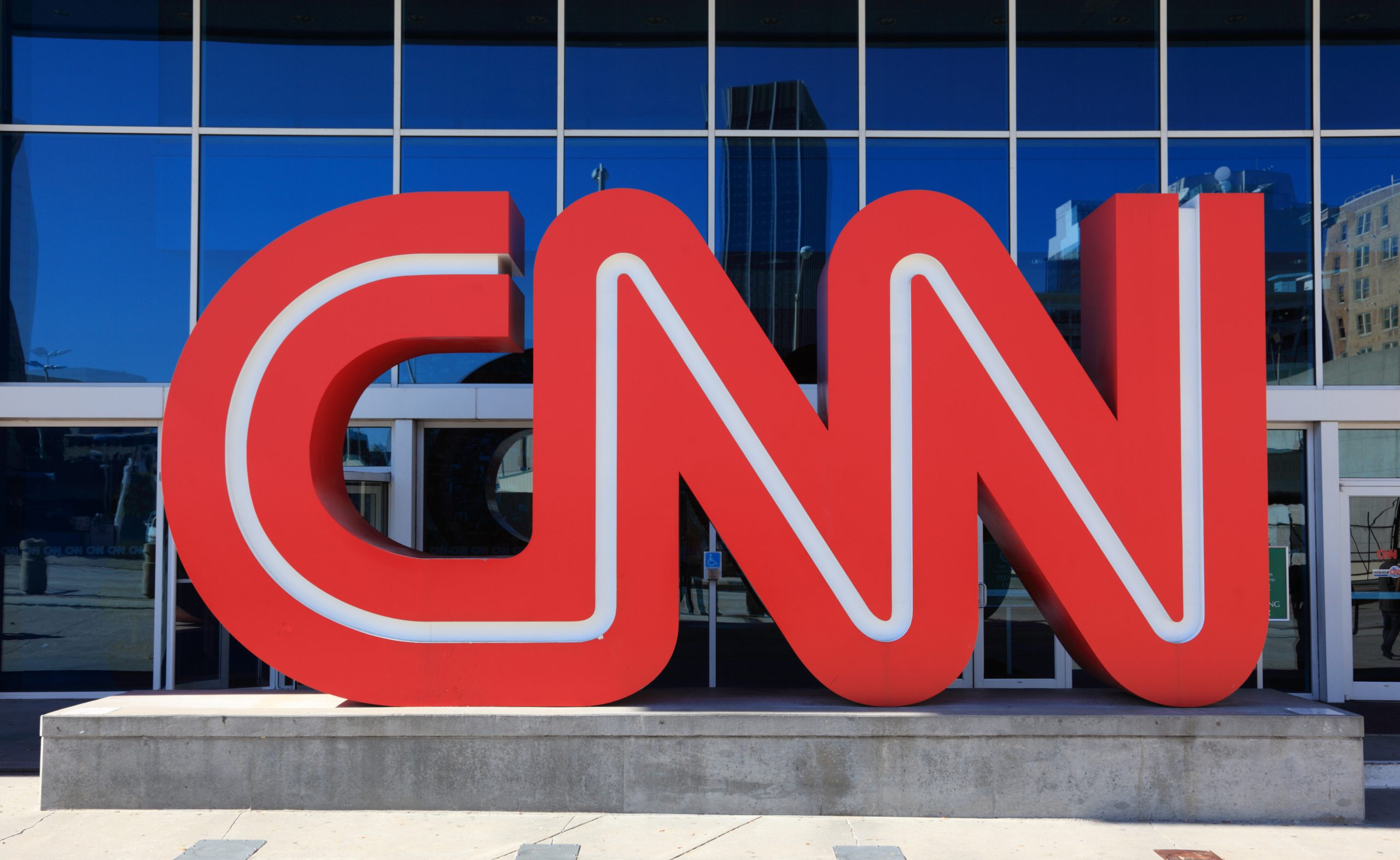 Three CNN staffers quit over retracted story