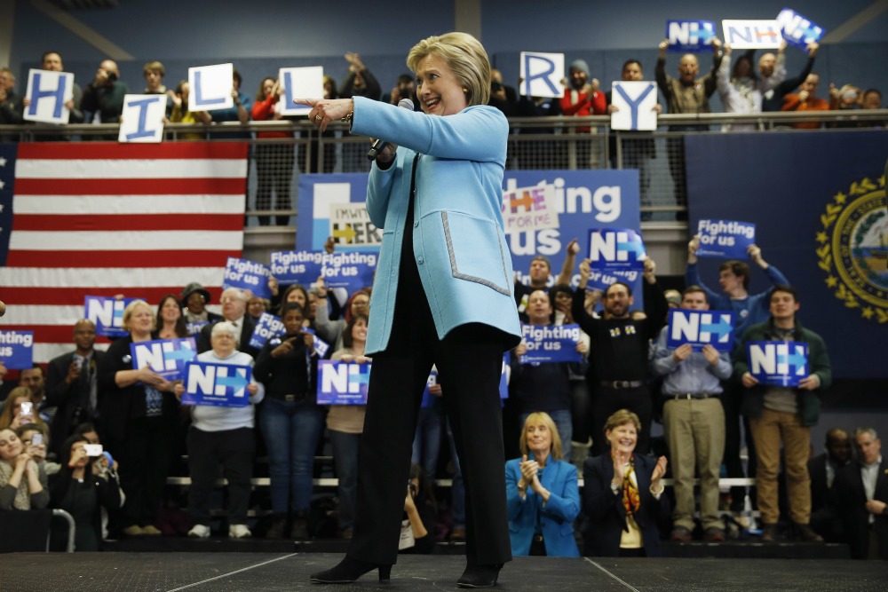 Clinton denies post-New Hampshire shakeup