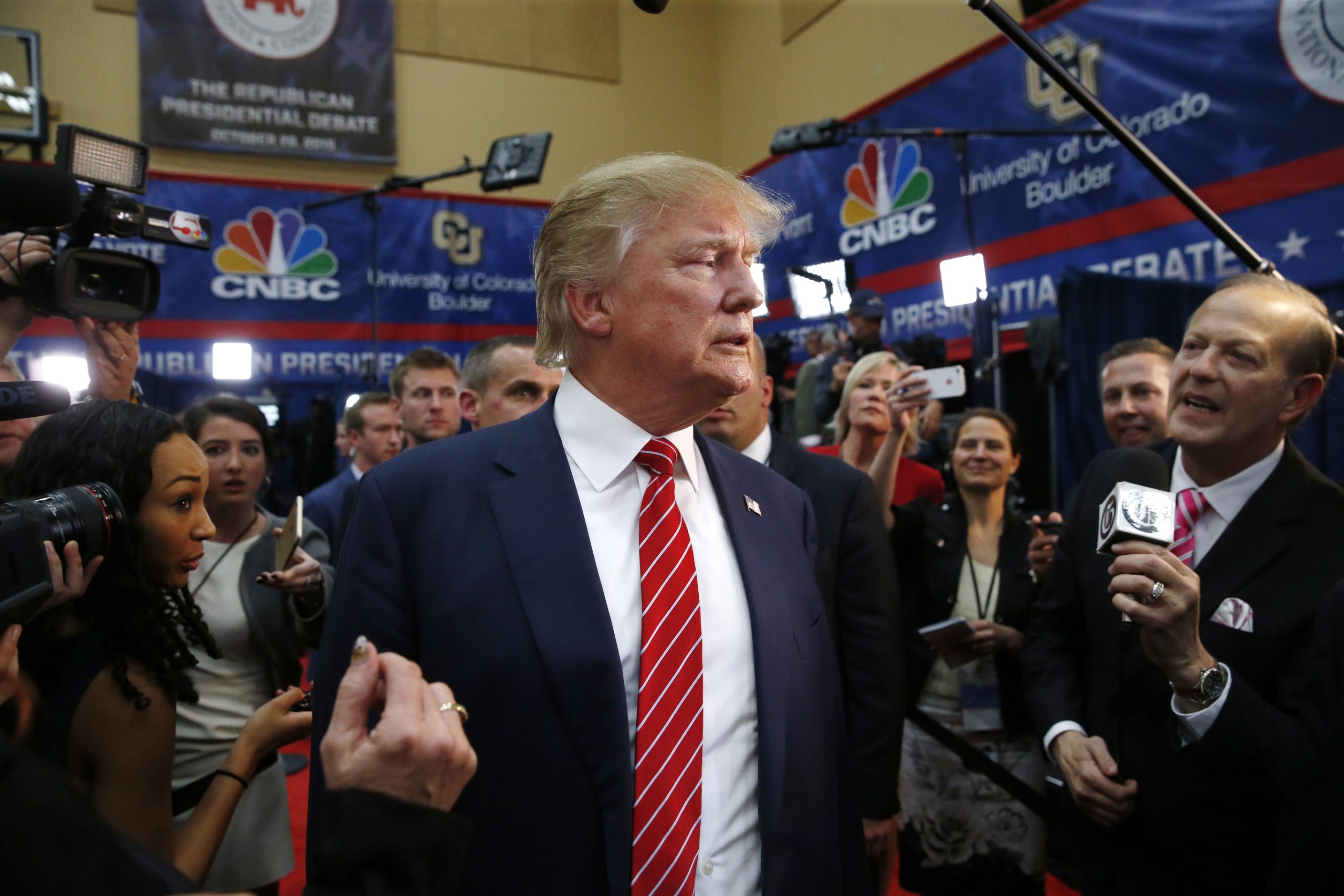 Noemie Emery: Strangers on a train