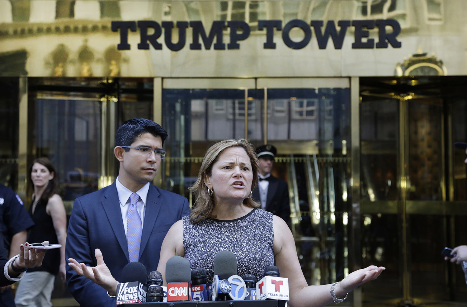 Dems pile on ‘racist’ Trump for attacking judge’s Mexican heritage
