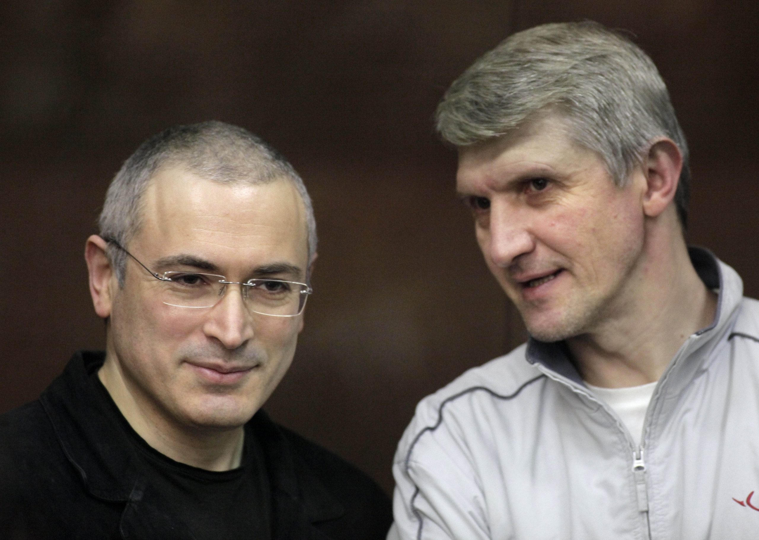 Russian court frees Khodorkovsky business partner