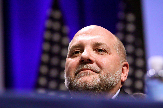 Trump Hires Veteran GOP Pollster