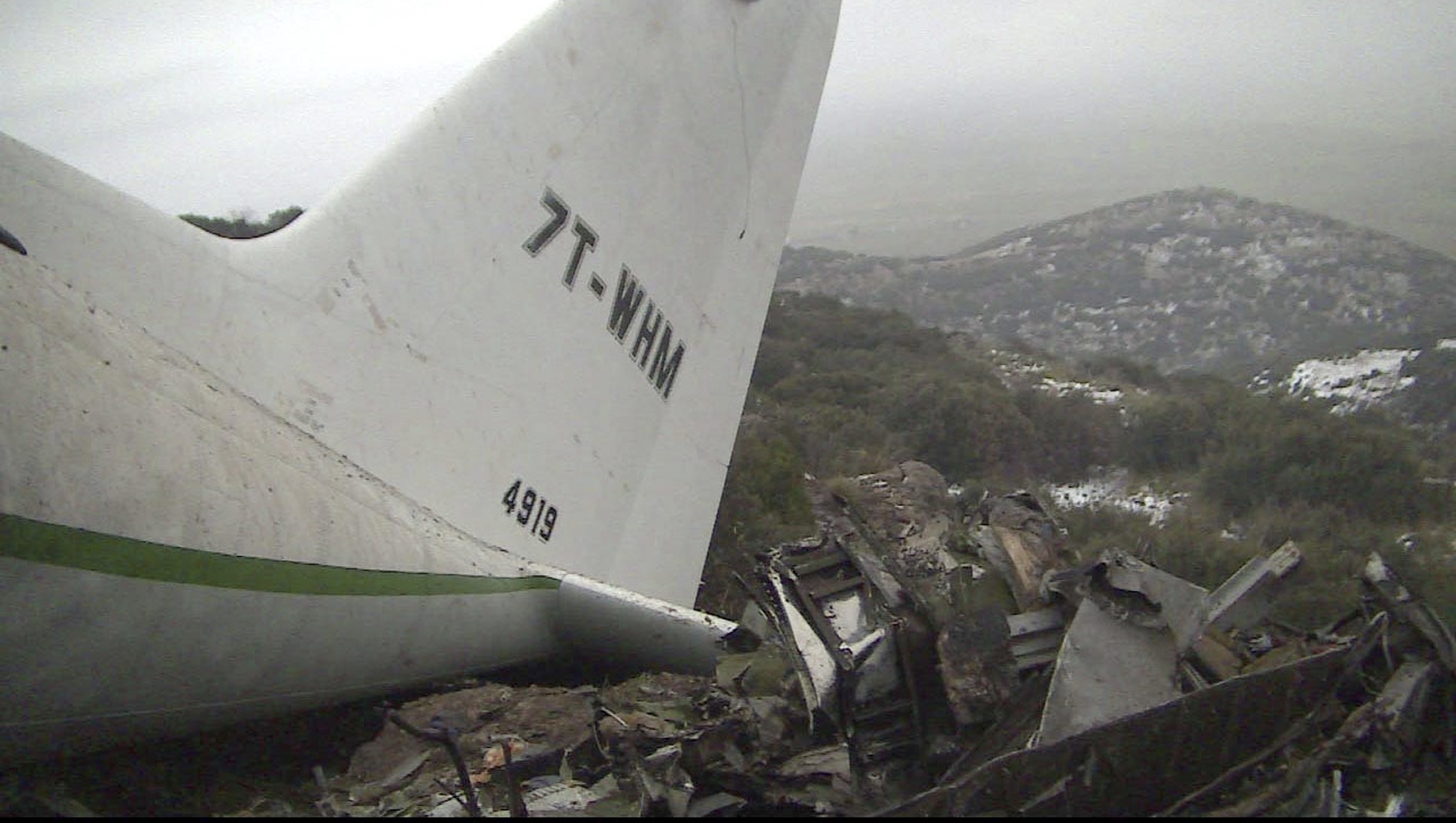 Lone Algeria jet crash survivor joins tragic group