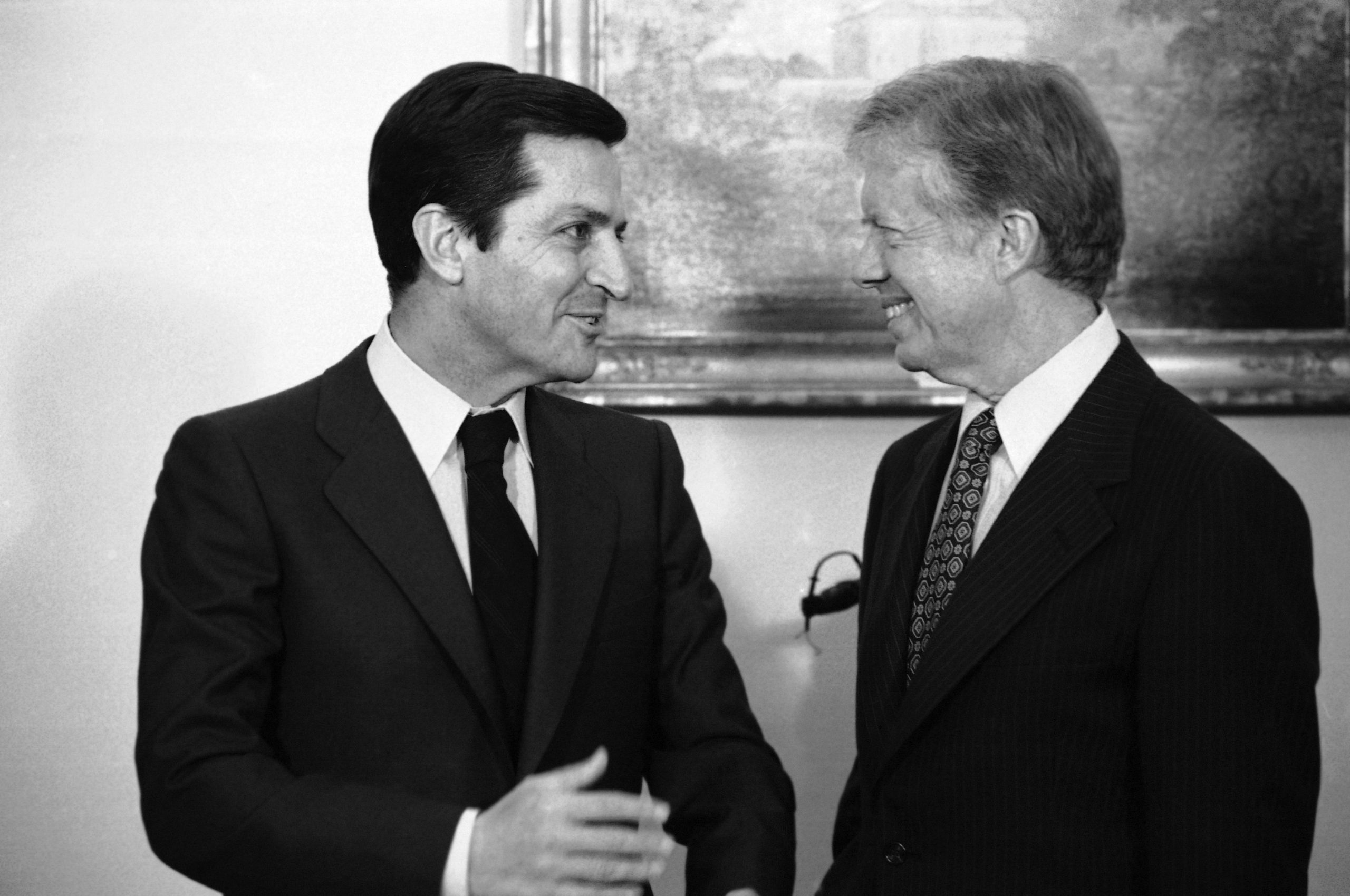 Former Spanish prime minister Suarez dies at 81