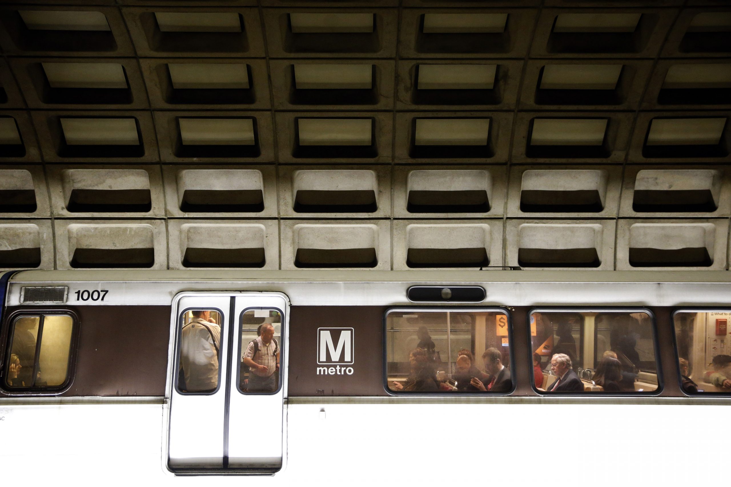 Metro taps top NYC subway officer