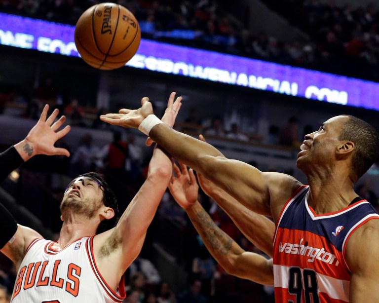 White House praises Jason Collins for coming out
