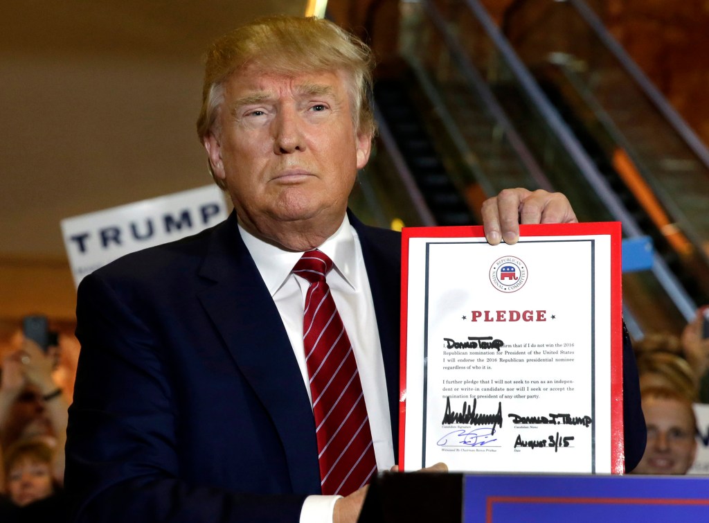 Trump meets with Priebus to discuss convention