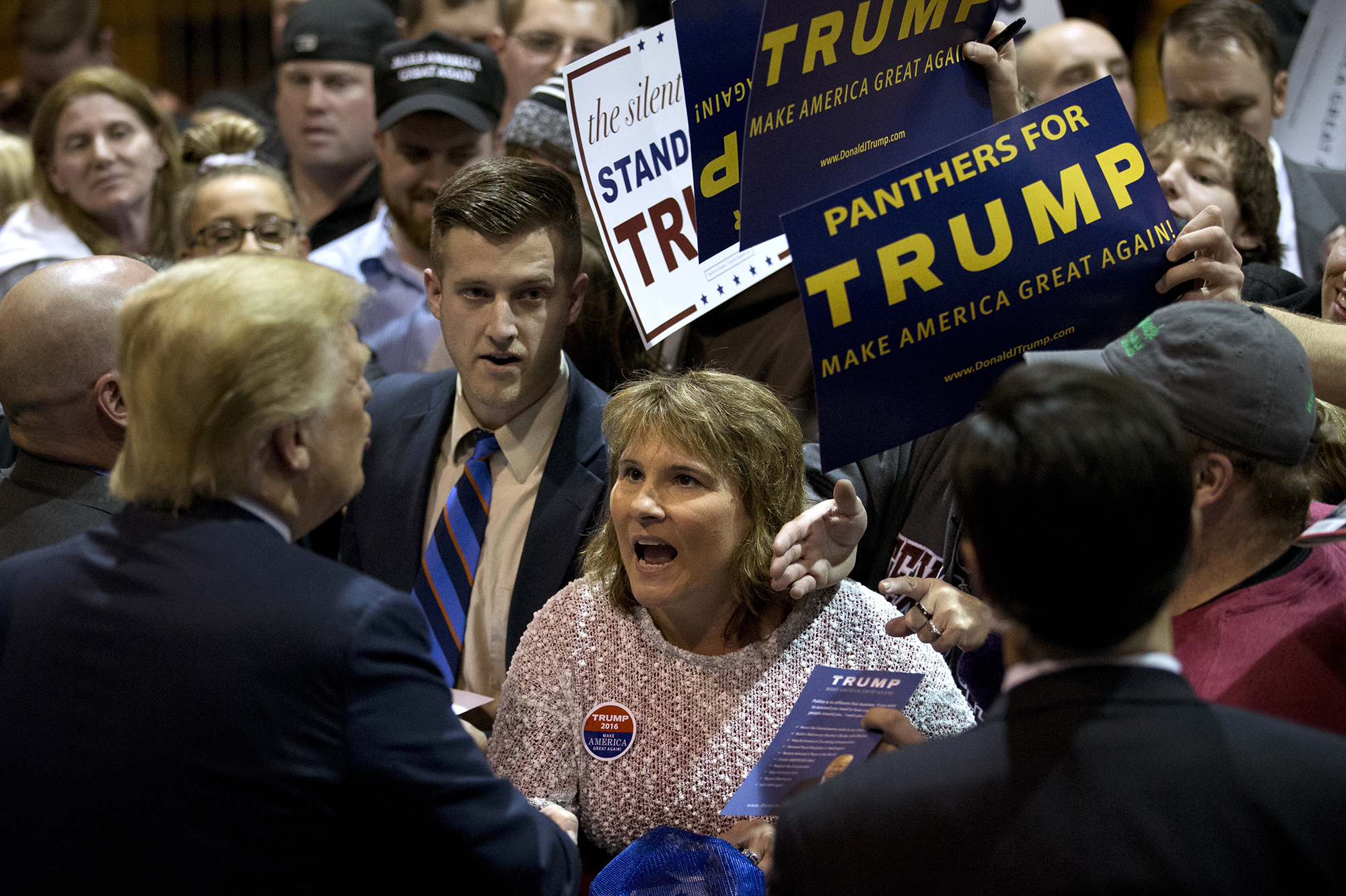 Poll: 70 percent of women view Trump unfavorably