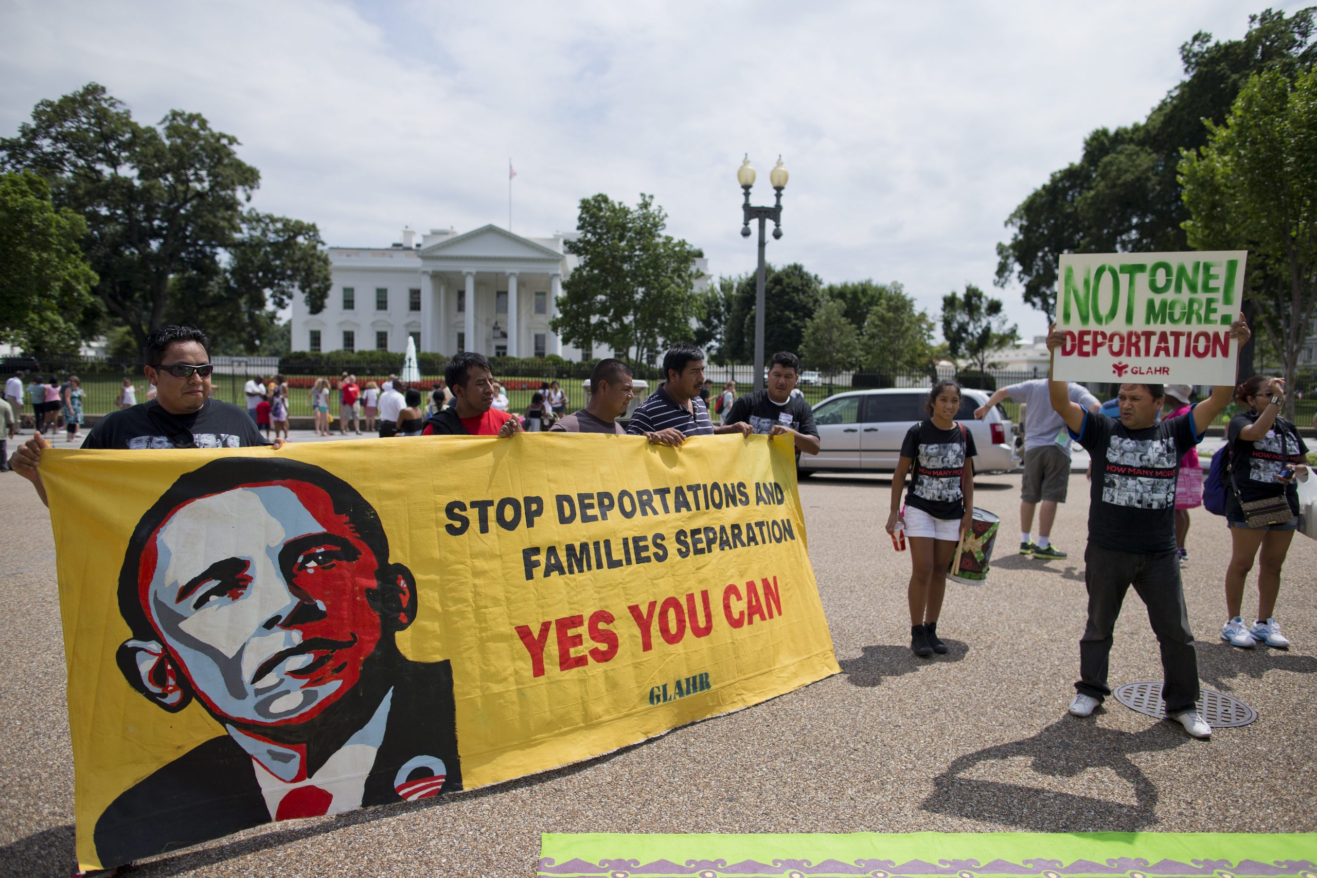 Poll says 71% back immigration reform if it includes secure borders