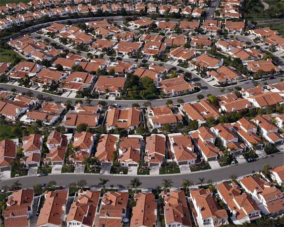 Why are Americans fleeing California for Texas?