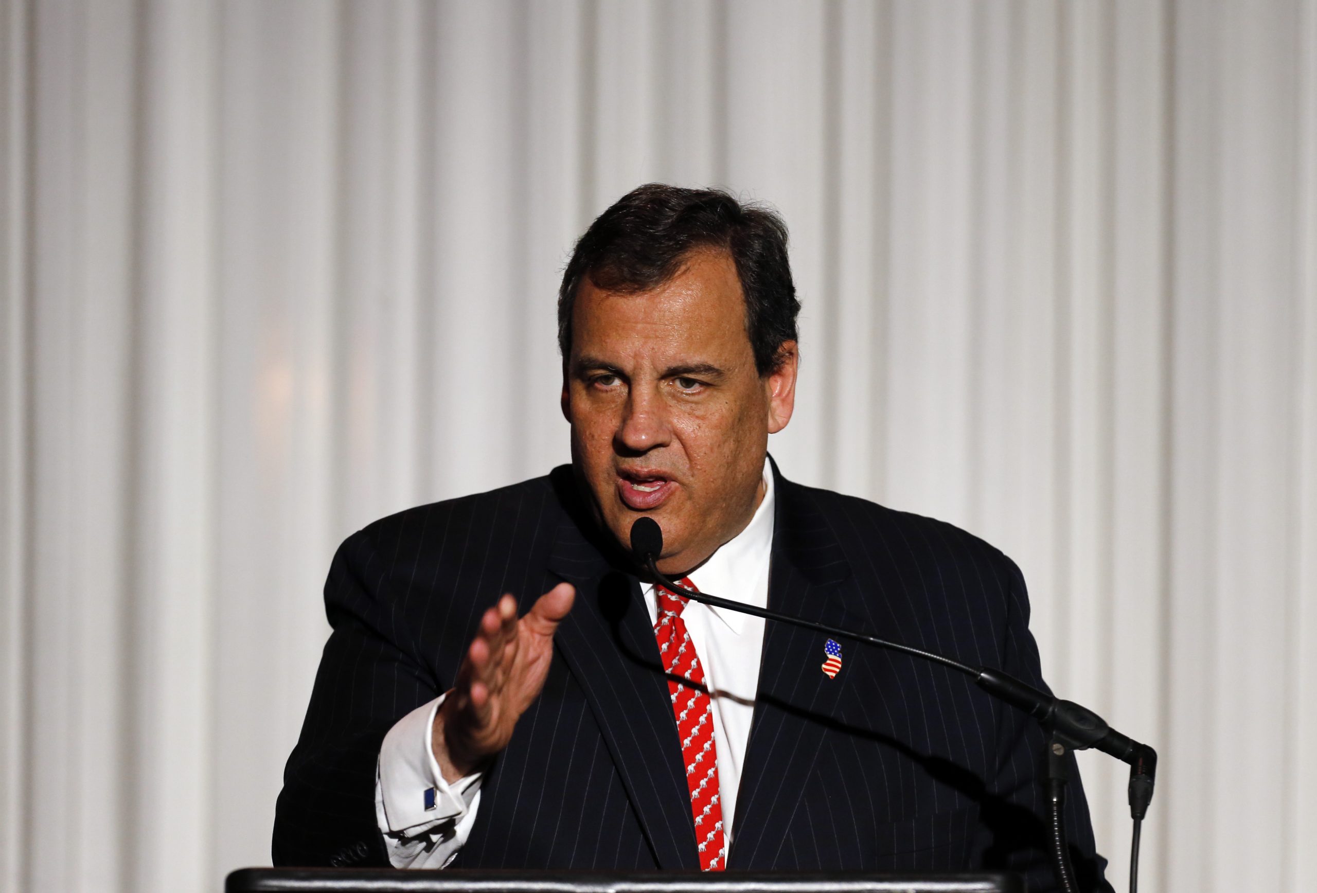 Christie supports abortion ban