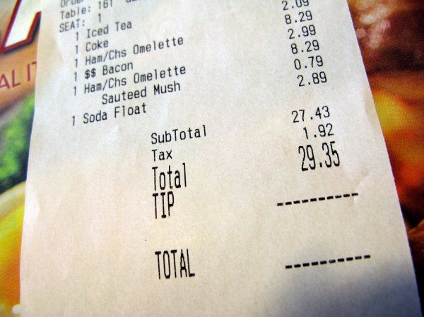 IRS wants more tax money from restaurant servers