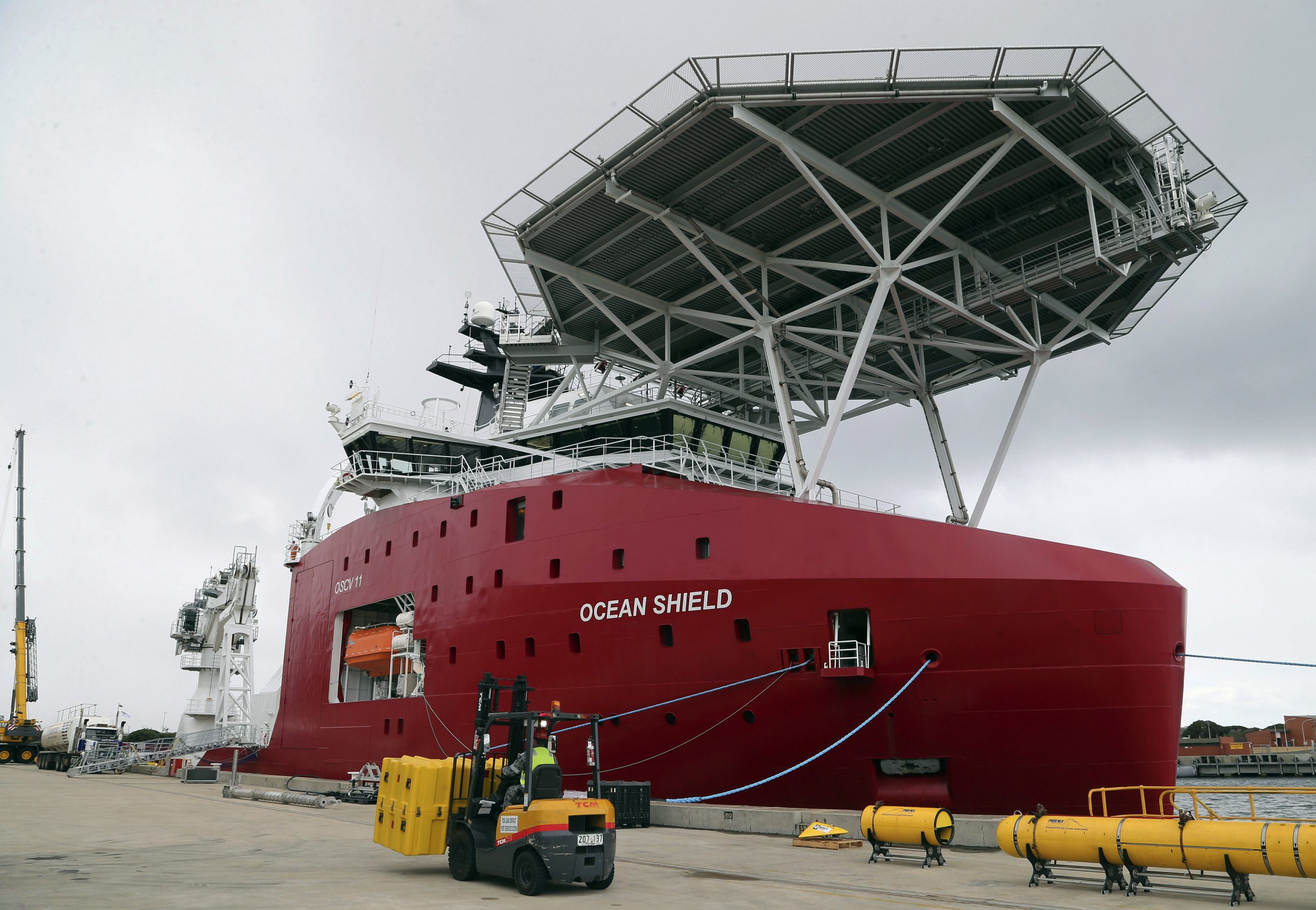 Jet searchers rule out area where ‘pings’ heard