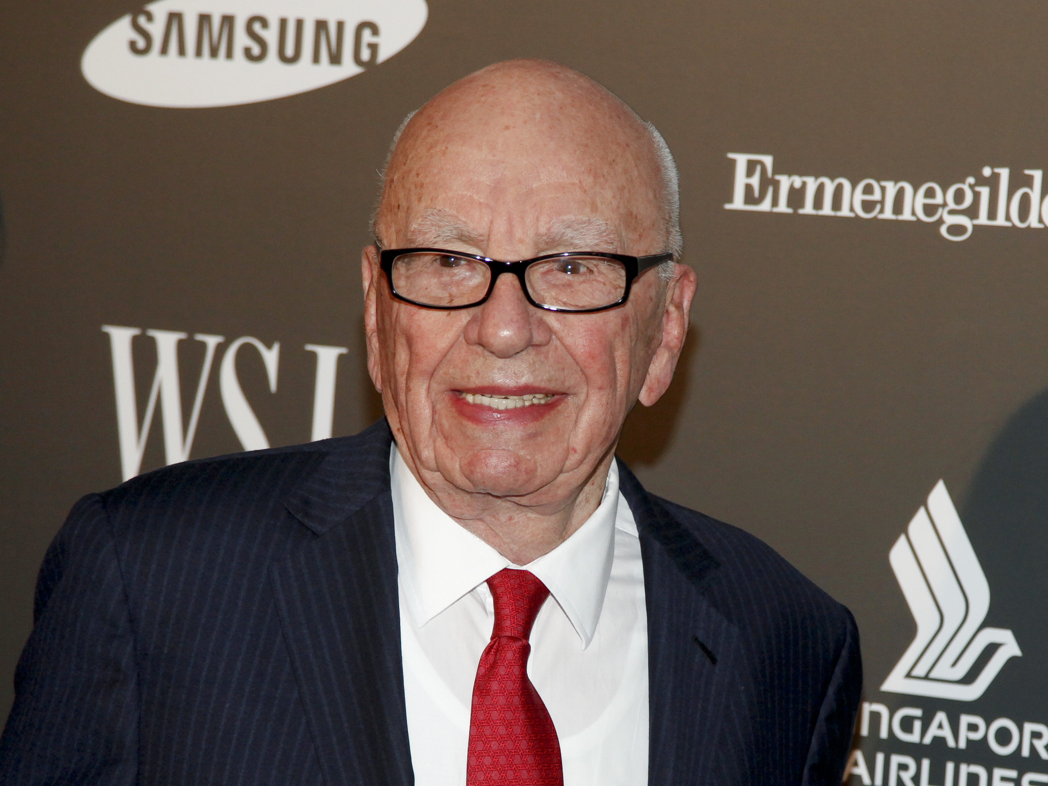 Times buries cryptic note about budding Murdoch-Hillary courtship for 2016