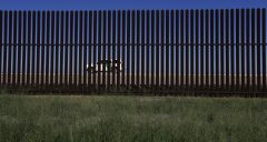 White House tries to speed deportations of migrant children
