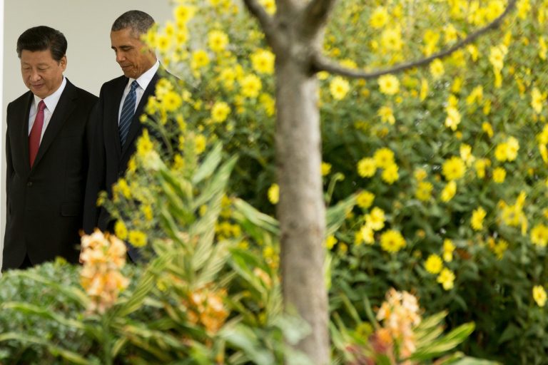 President Barack Obama and Chinese President Xi Jinping walk along the Colonnade of the White House in Washington, Friday, Sept. 25, 2015, before meeting in the Oval Office. (AP Photo/Andrew Harnik)