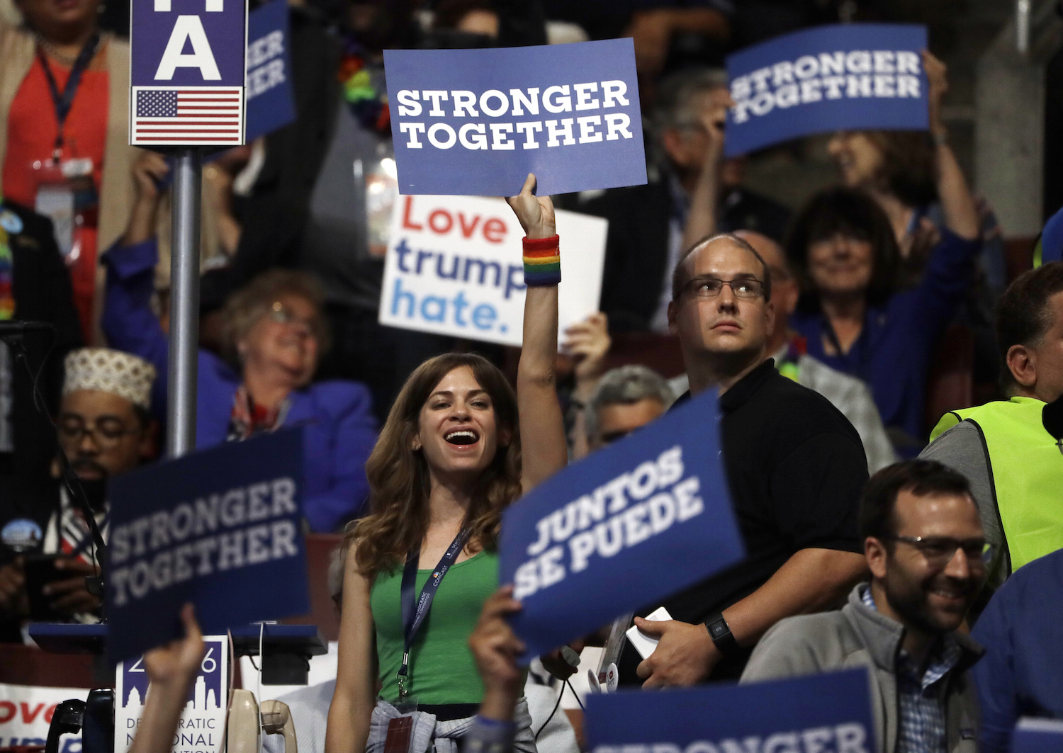 Fighting Trump, Dems embrace opposite immigration extreme