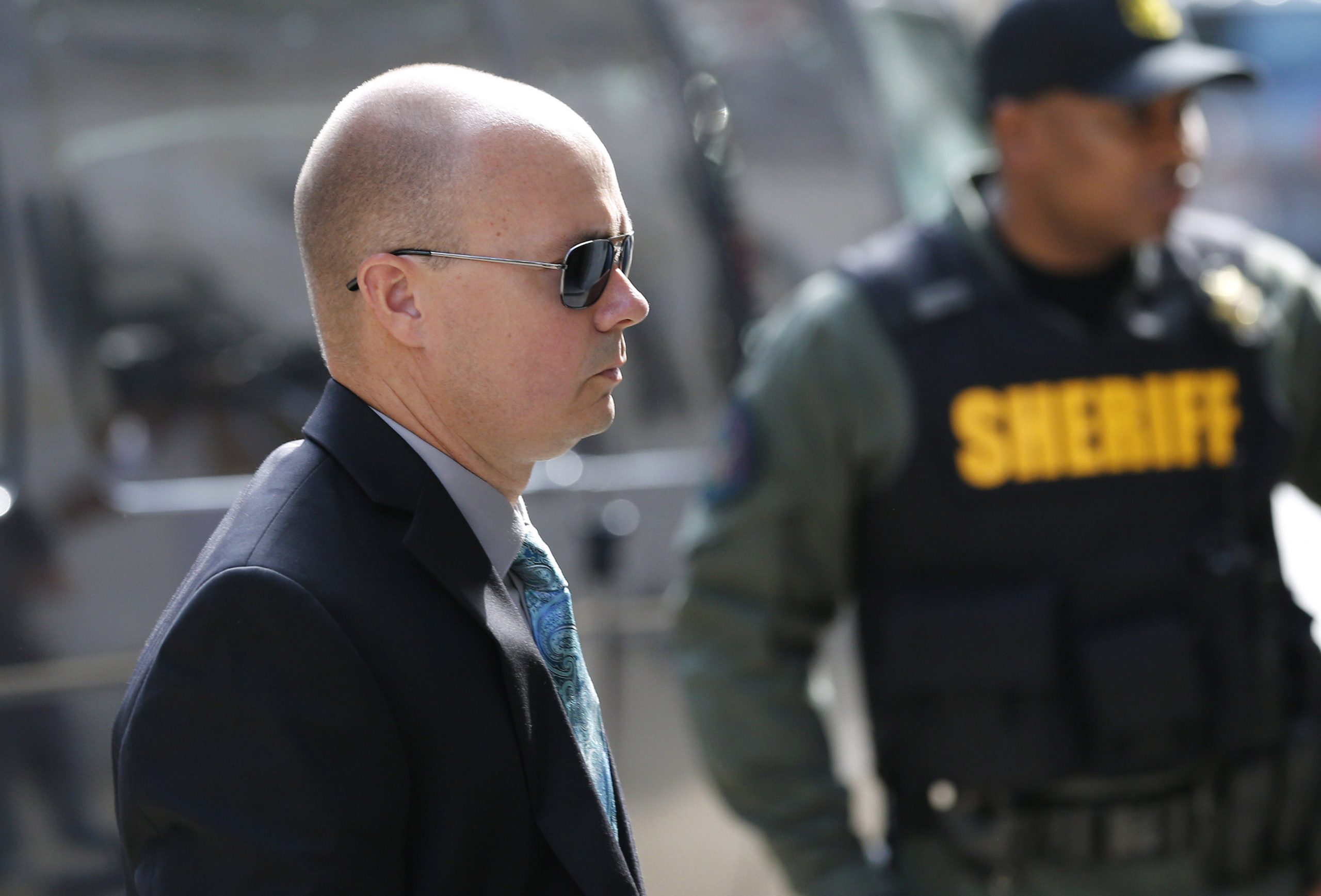 Police lieutenant acquitted in Freddie Gray trial