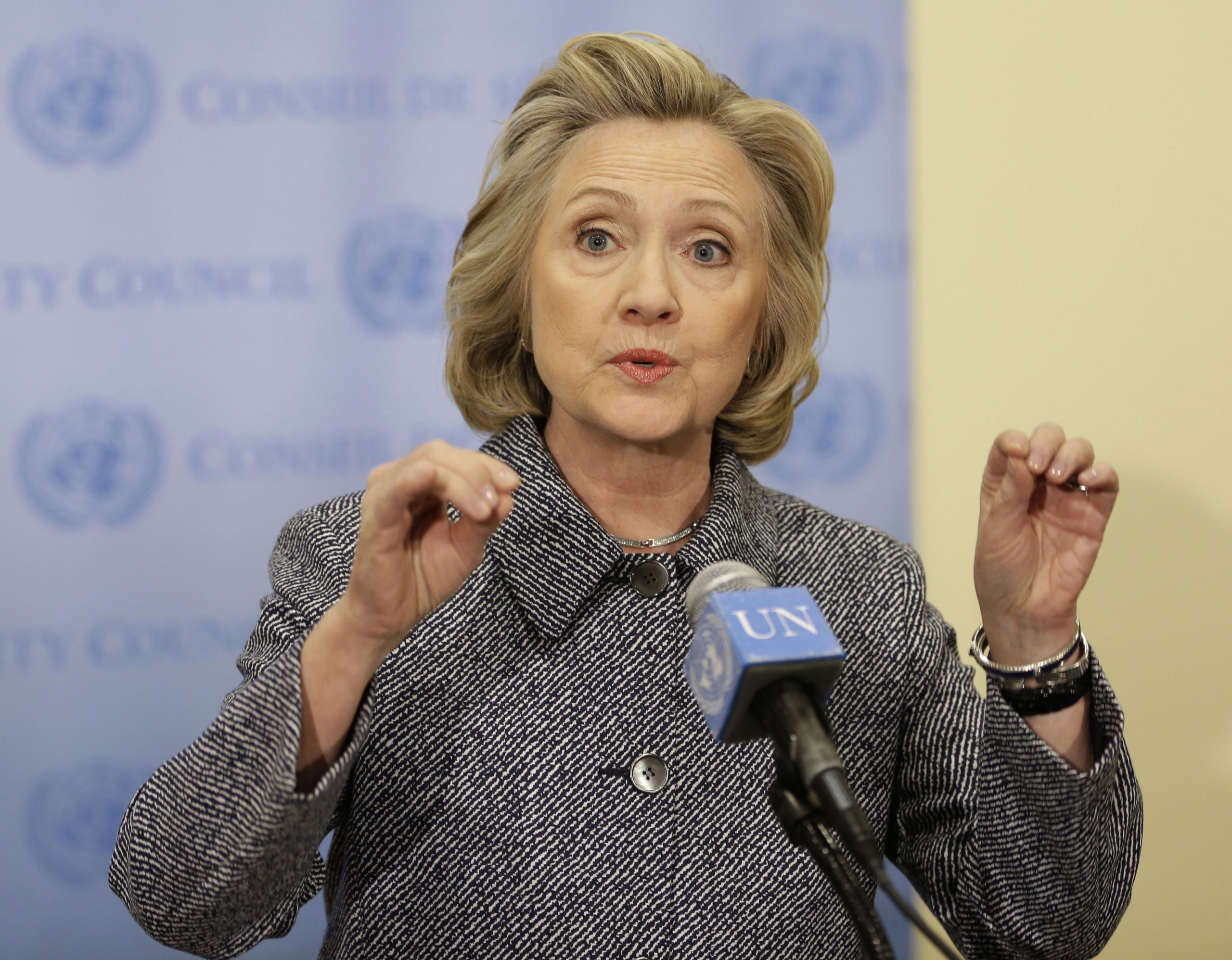 State Department must turn over Clinton emails on rolling basis