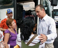 GOP’s Mario Diaz-Balart labors to produce an immigration bill in House