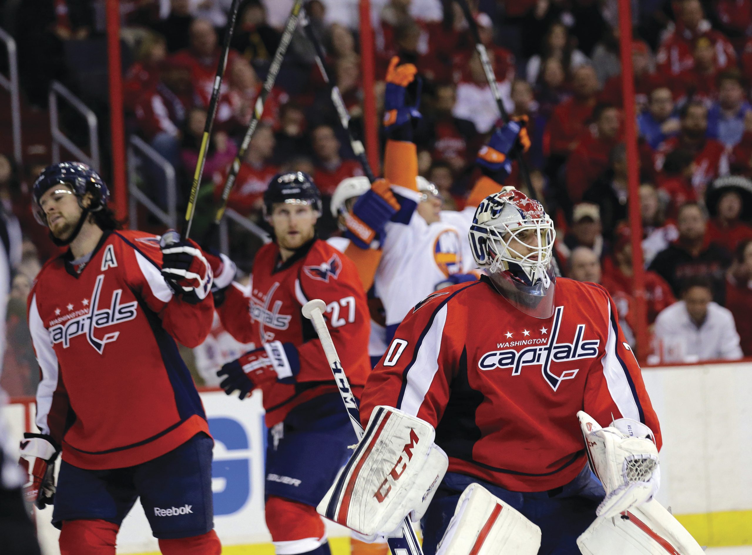 Capitals stung at home by Islanders