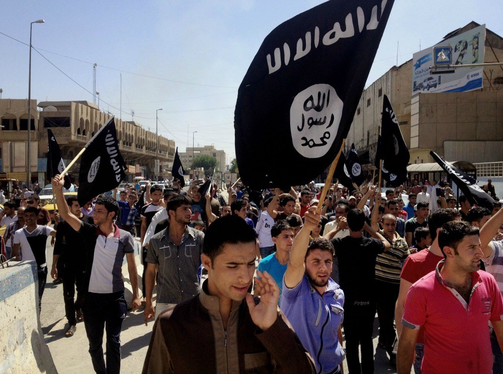 Reports: Islamic State abducts 300 Syrian workers