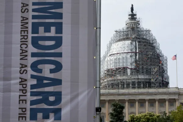 Docs and lawmakers applaud feds over Medicare overhaul