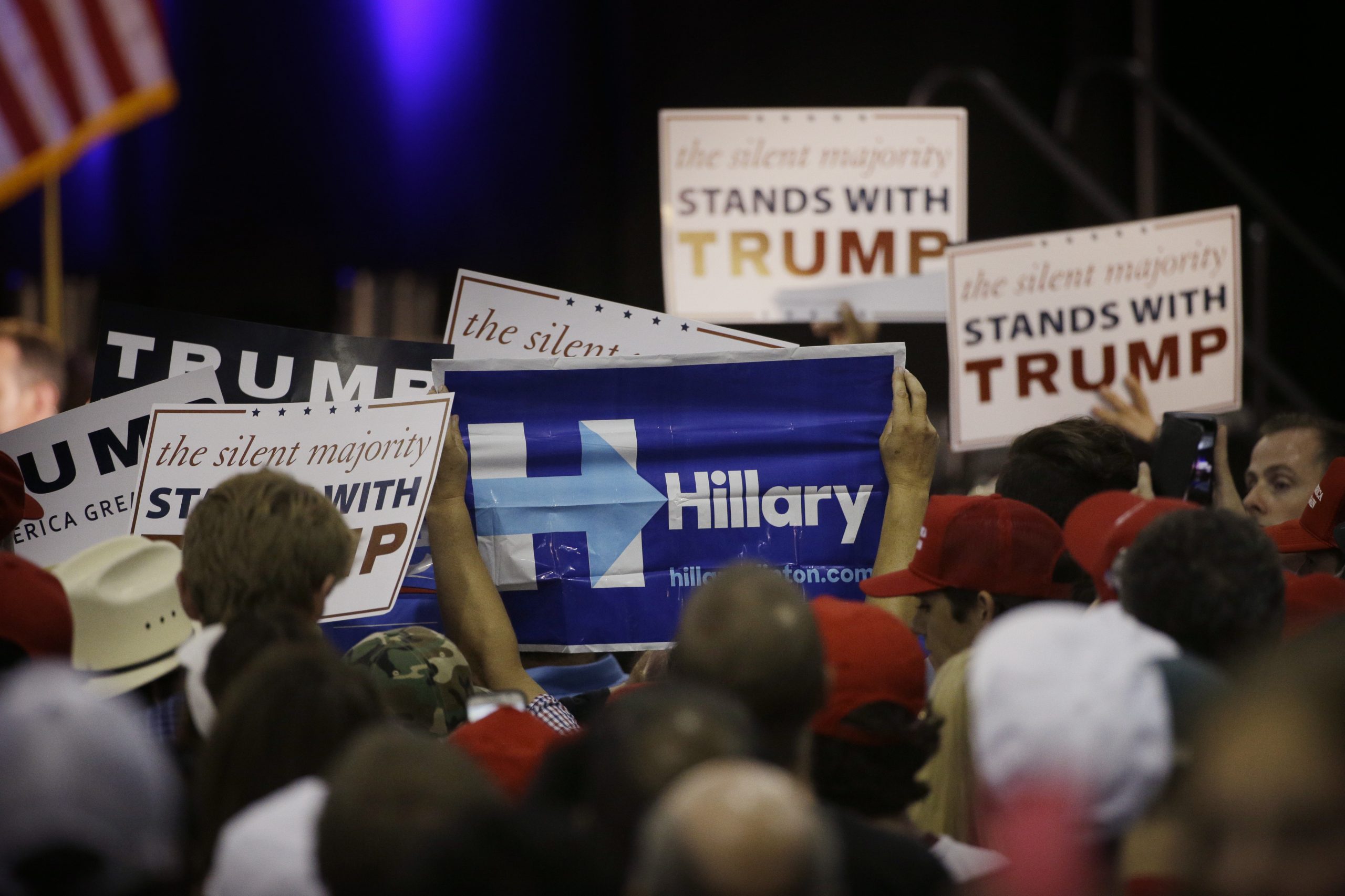 Voters may be fleeing both major party candidates