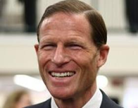 Blumenthal: “I wore the uniform in Vietnam”