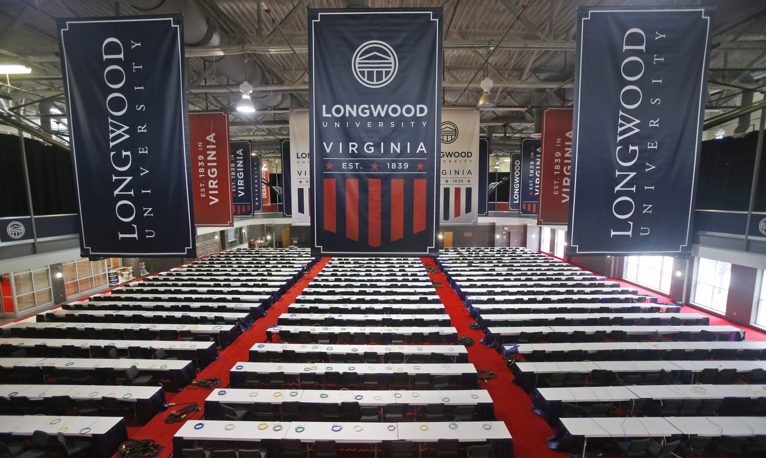 Kaine goes into VP debate with fundraising edge