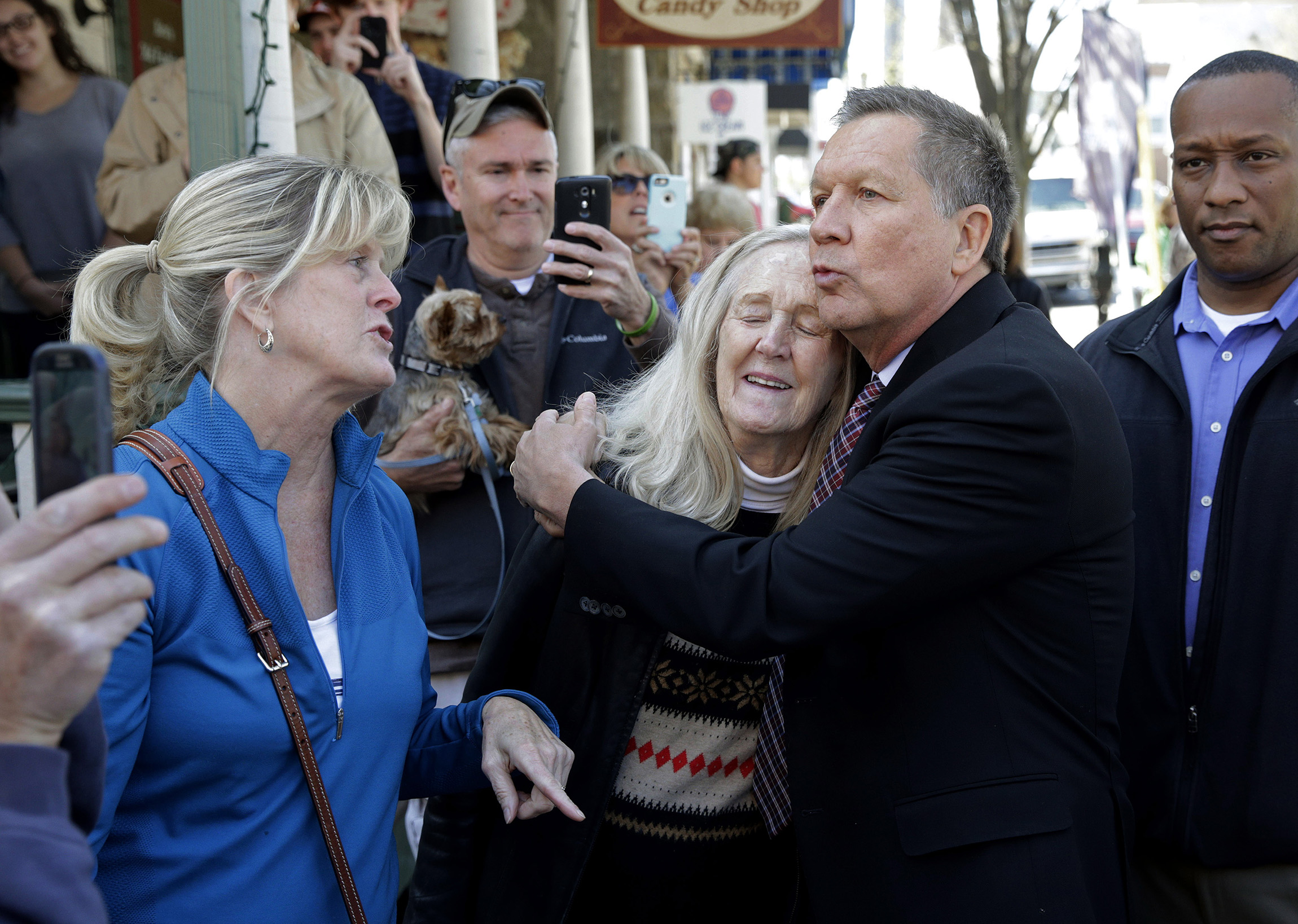 Kasich makes case for convention nomination during Maryland swing