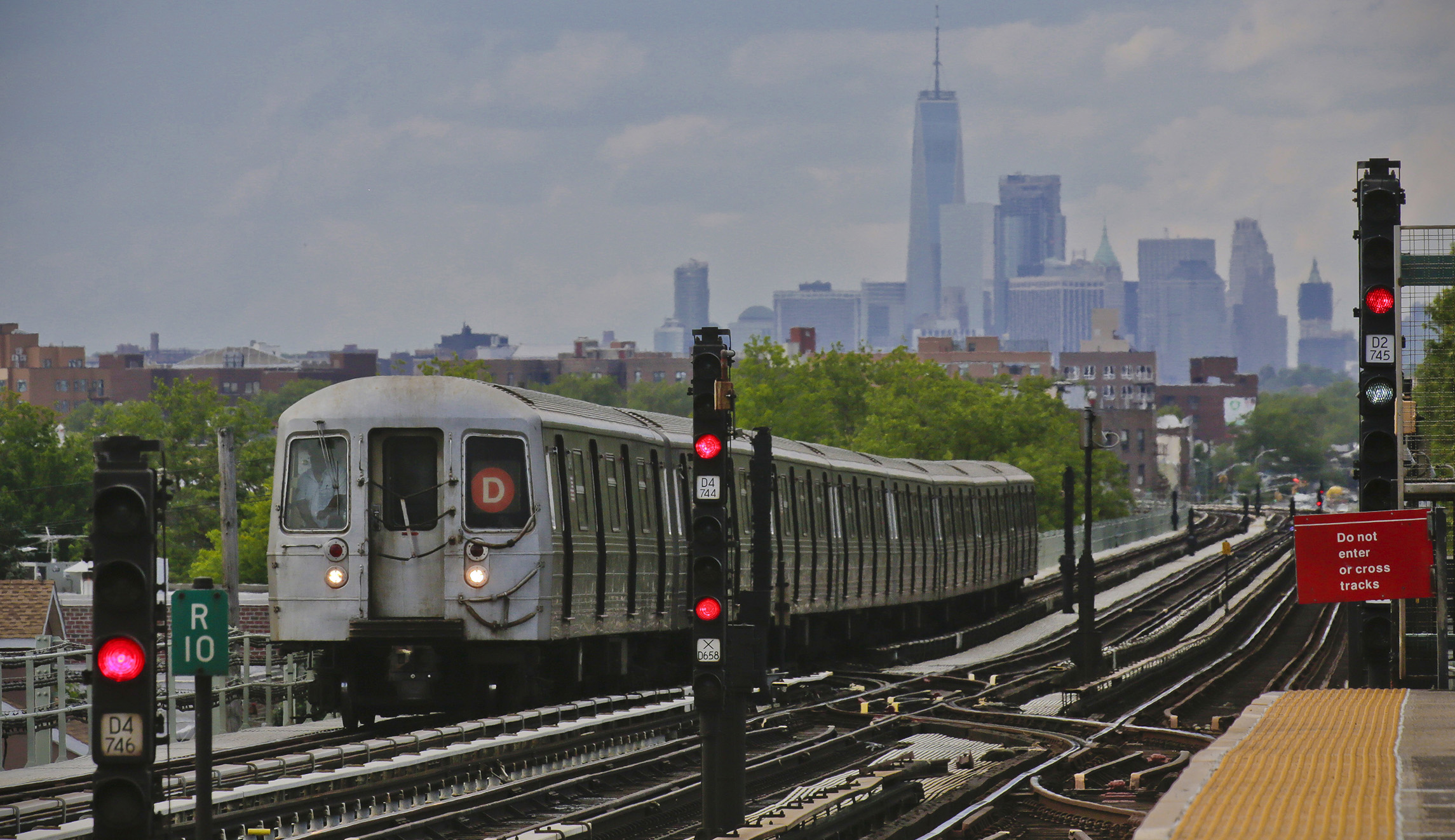 ‘Ladies and gentlemen’ deemed too politically incorrect for NYC subway announcements