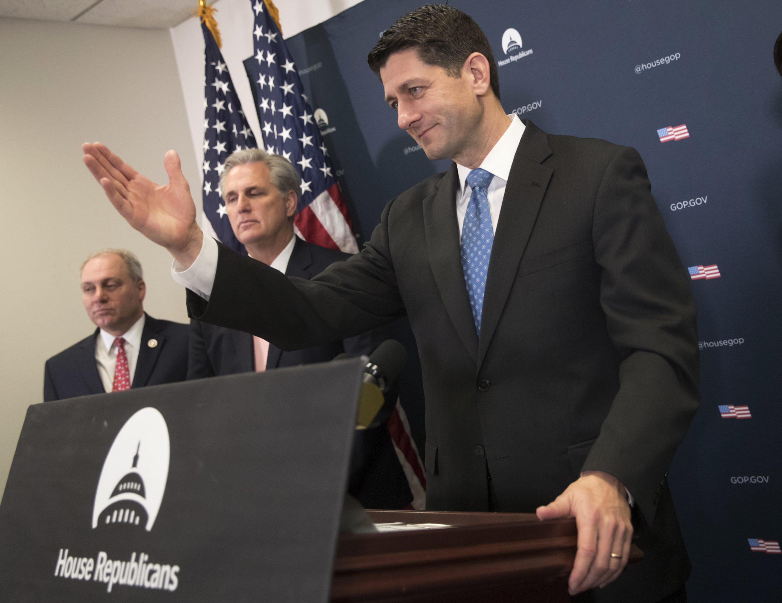 House GOP plans to buy another week on budget