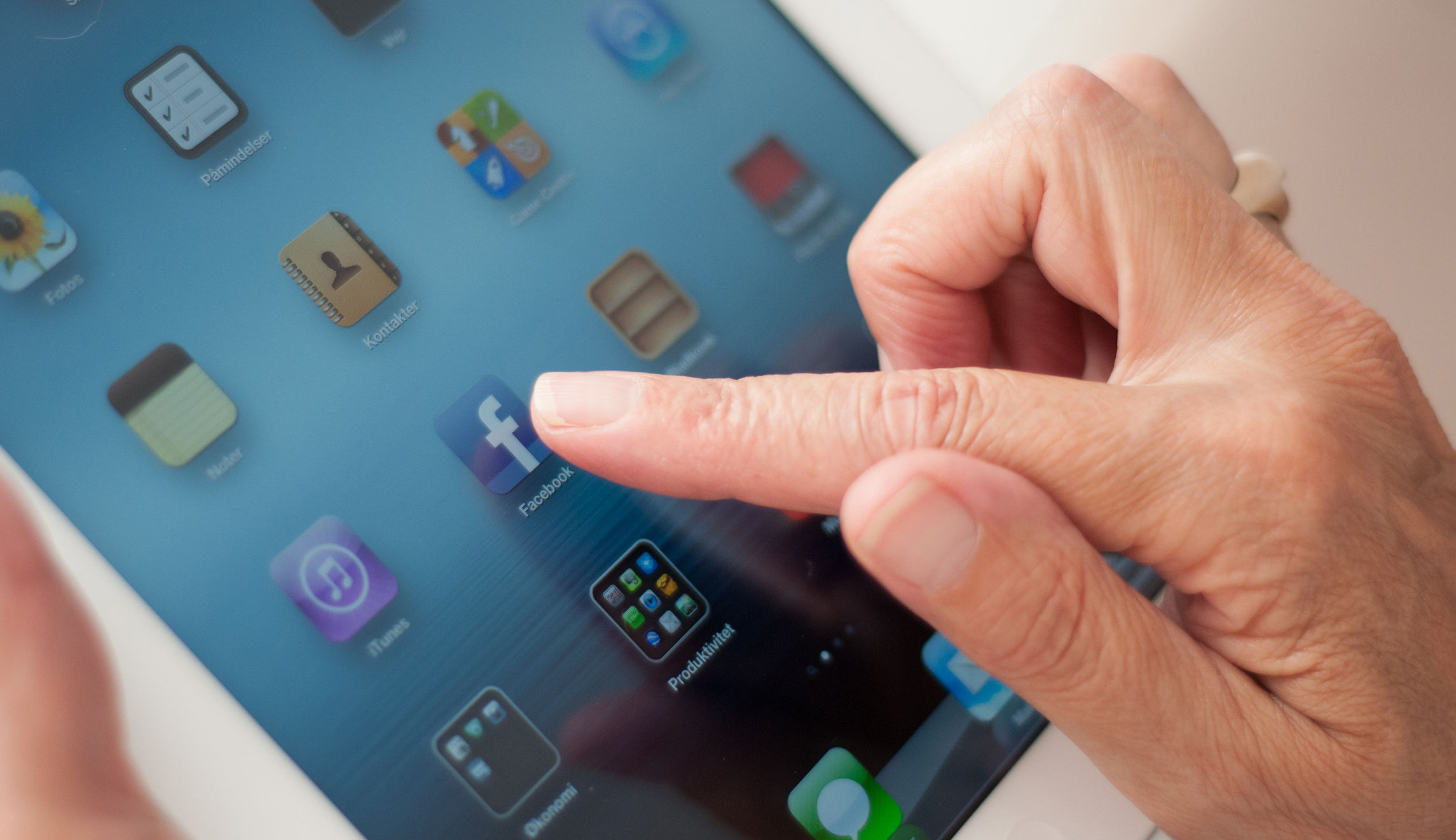 The cruelty of the Facebook algorithm and its threat to seniors
