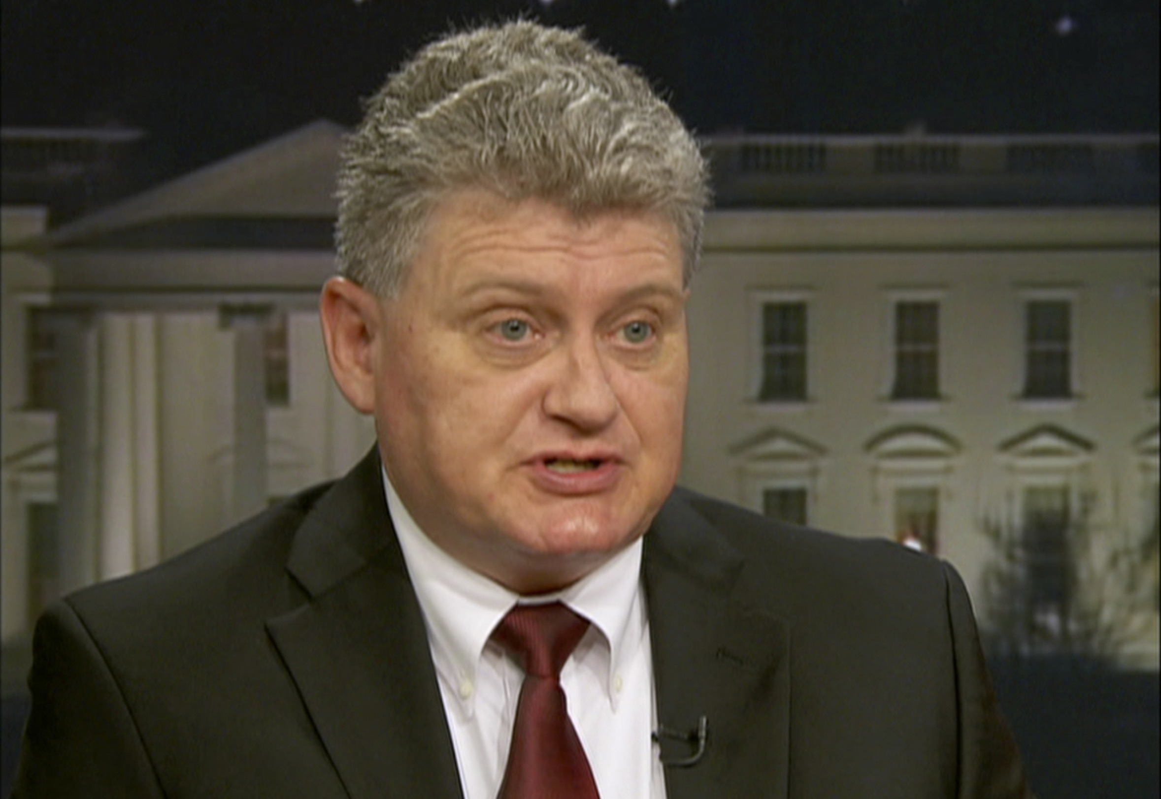 Edward Snowden’s dad to visit son in Russia