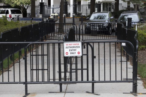Exclusive: German tourists breached White House security in 2008