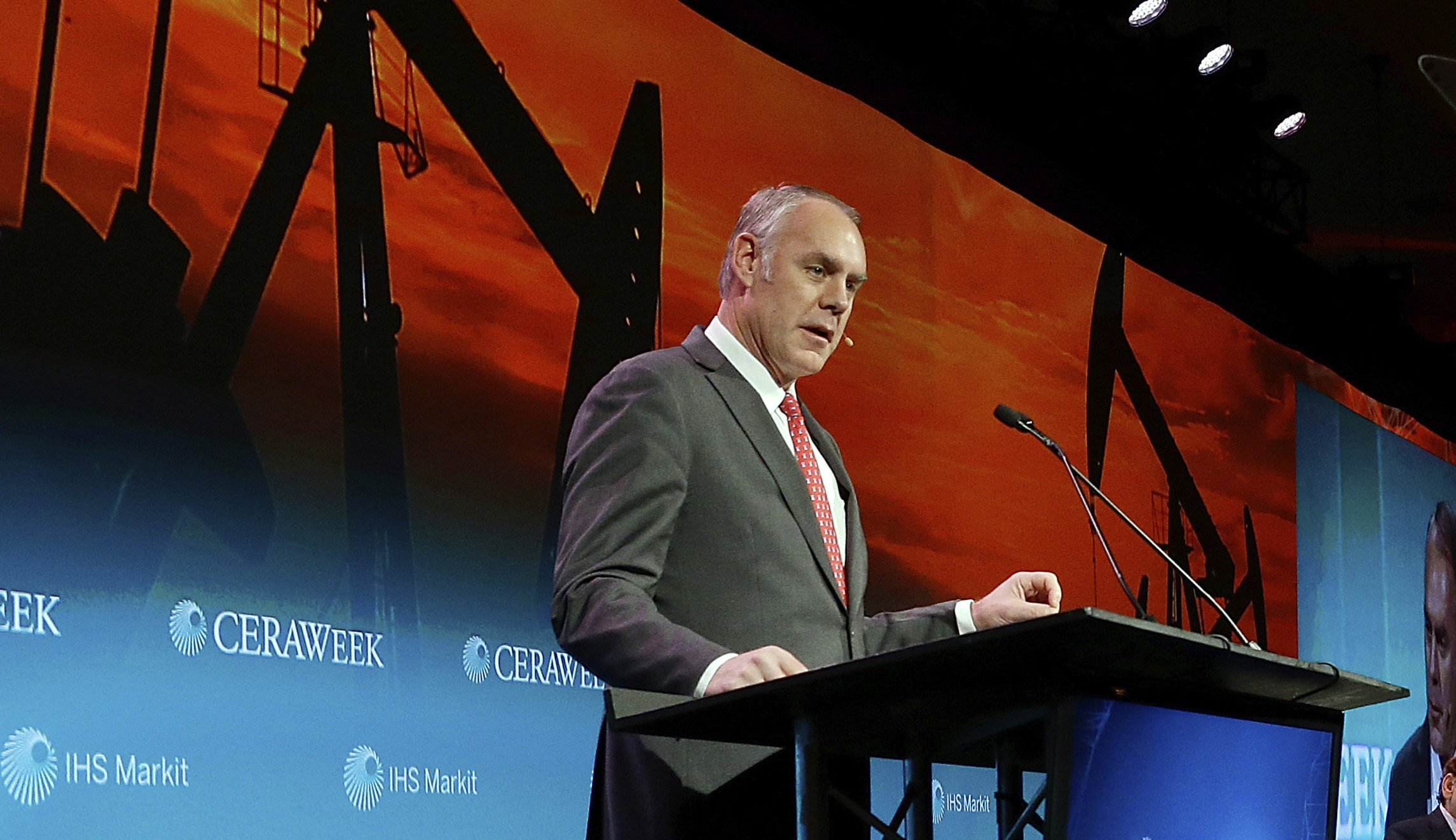 Ryan Zinke’s plan to use energy funds for national park repairs gets bipartisan support in Congress