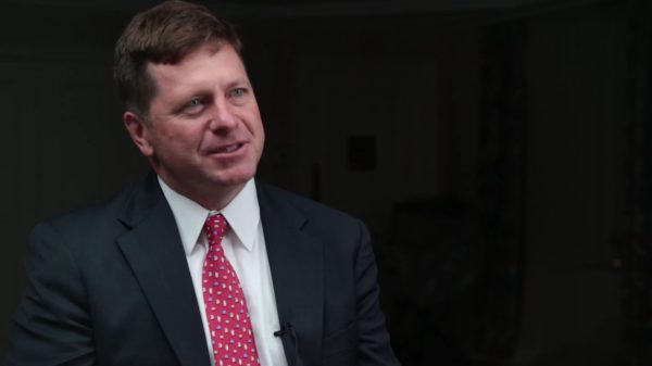 Trump taps top Wall Street lawyer Jay Clayton for SEC
