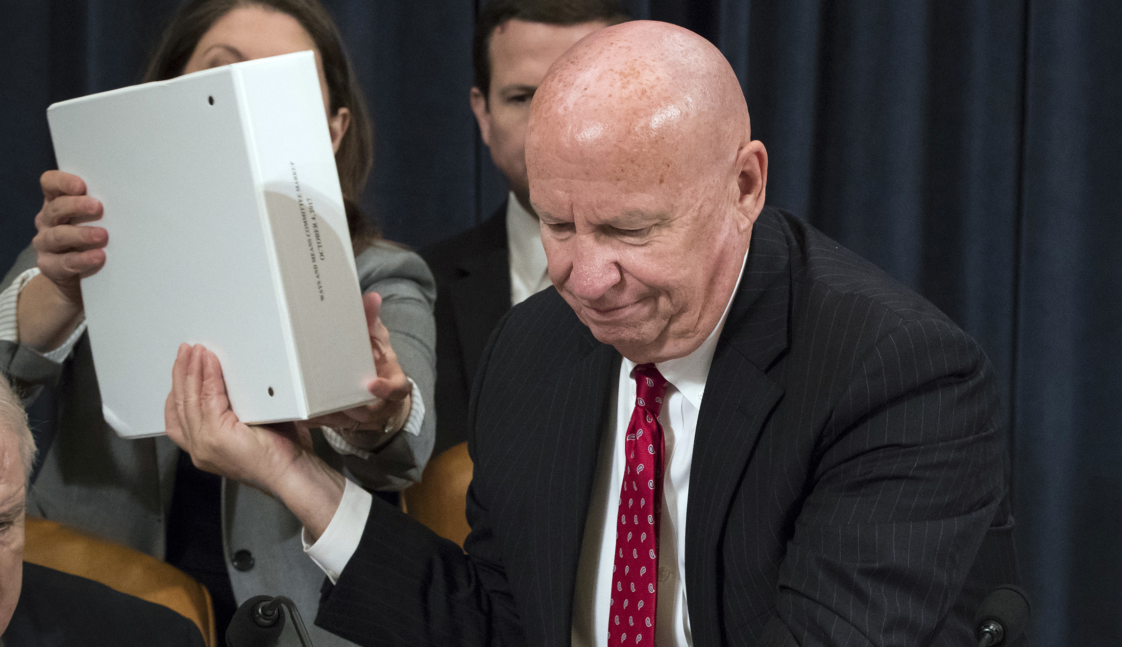 House Republicans plan last-minute changes to bill to lower tax cut to $1.5 trillion