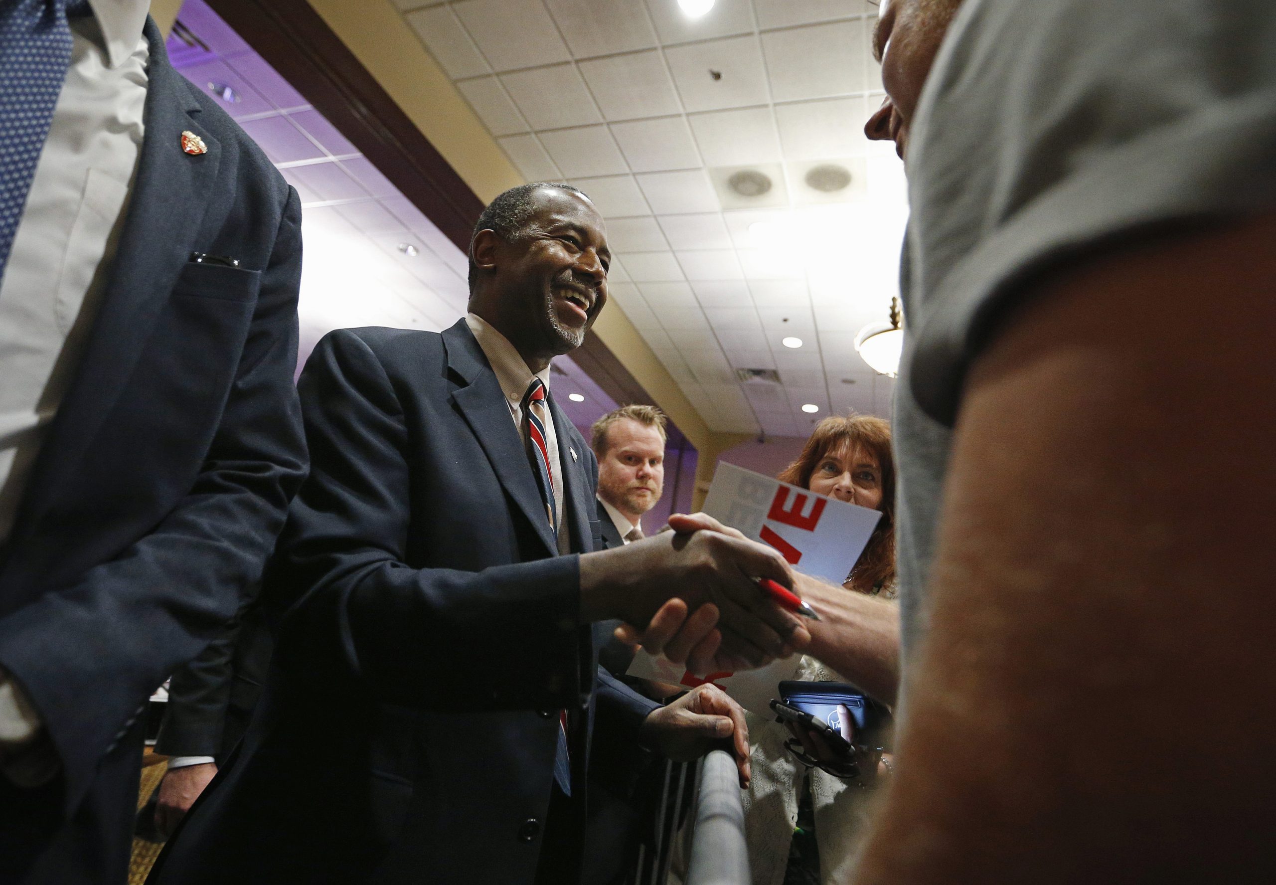 Poll: Carson edges Trump in Maryland