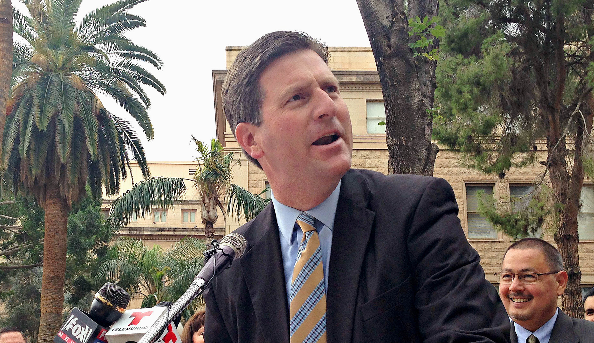 Phoenix Mayor Greg Stanton wants Trump to cancel rally