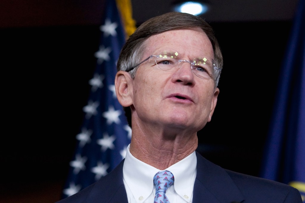 Lawmaker probes tech firms that ran Clinton’s server