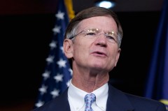 Lawmaker probes tech firms that ran Clinton’s server