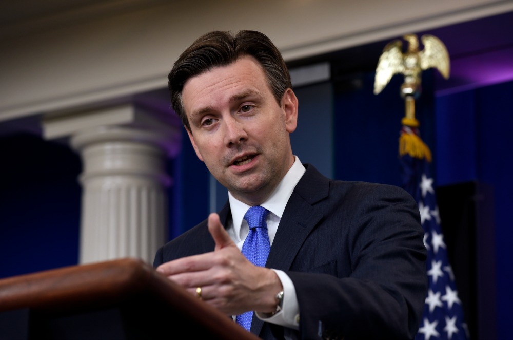 White House wants votes on Zika, Supreme Court before August