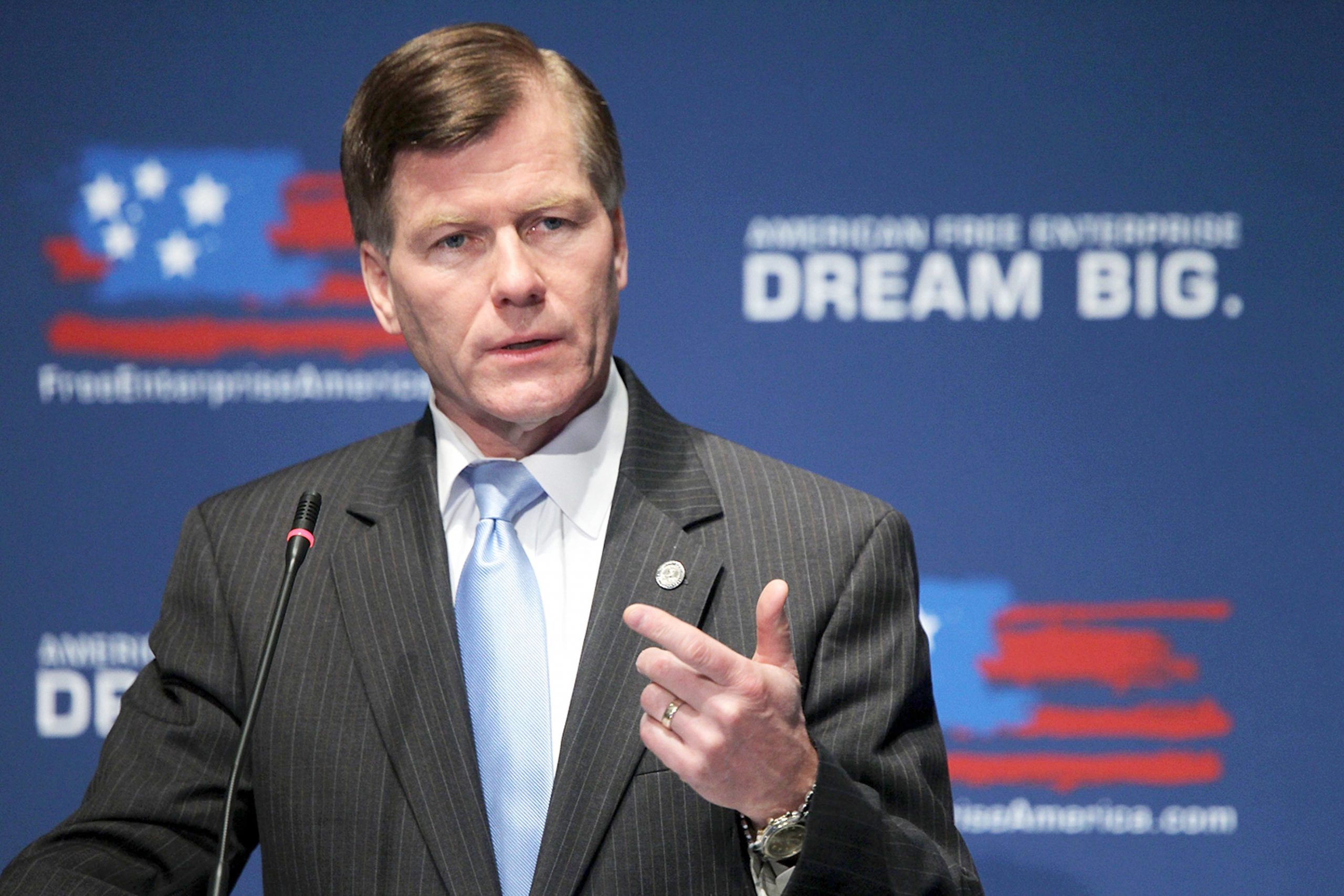 Democrats target McDonnell as insensitive to women