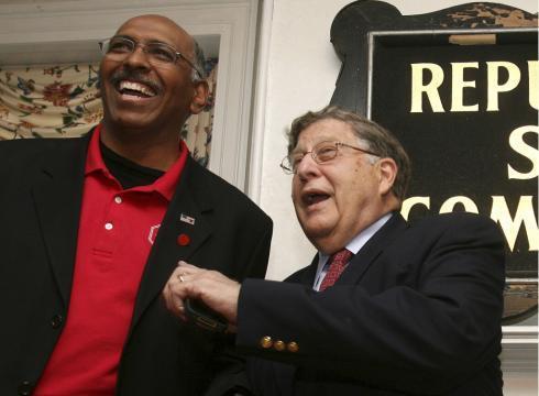 Iowa to Sununu: Quit ‘bickering’ and come visit