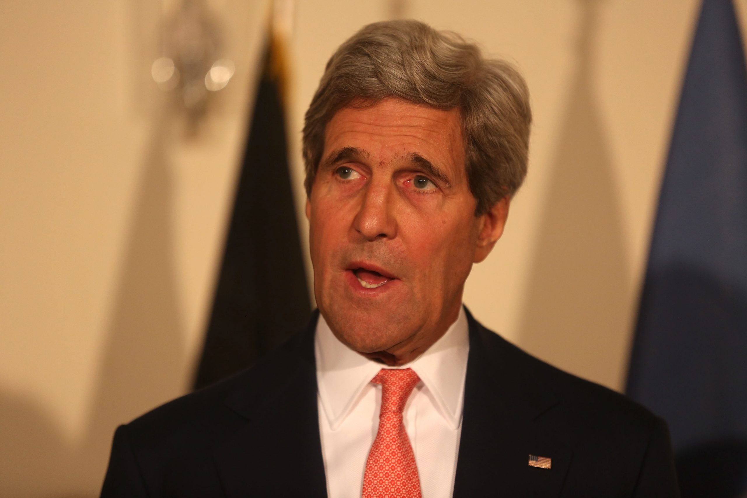 John Kerry says ‘drunken’ rebels compromising Malaysia Airlines crash site in Ukraine