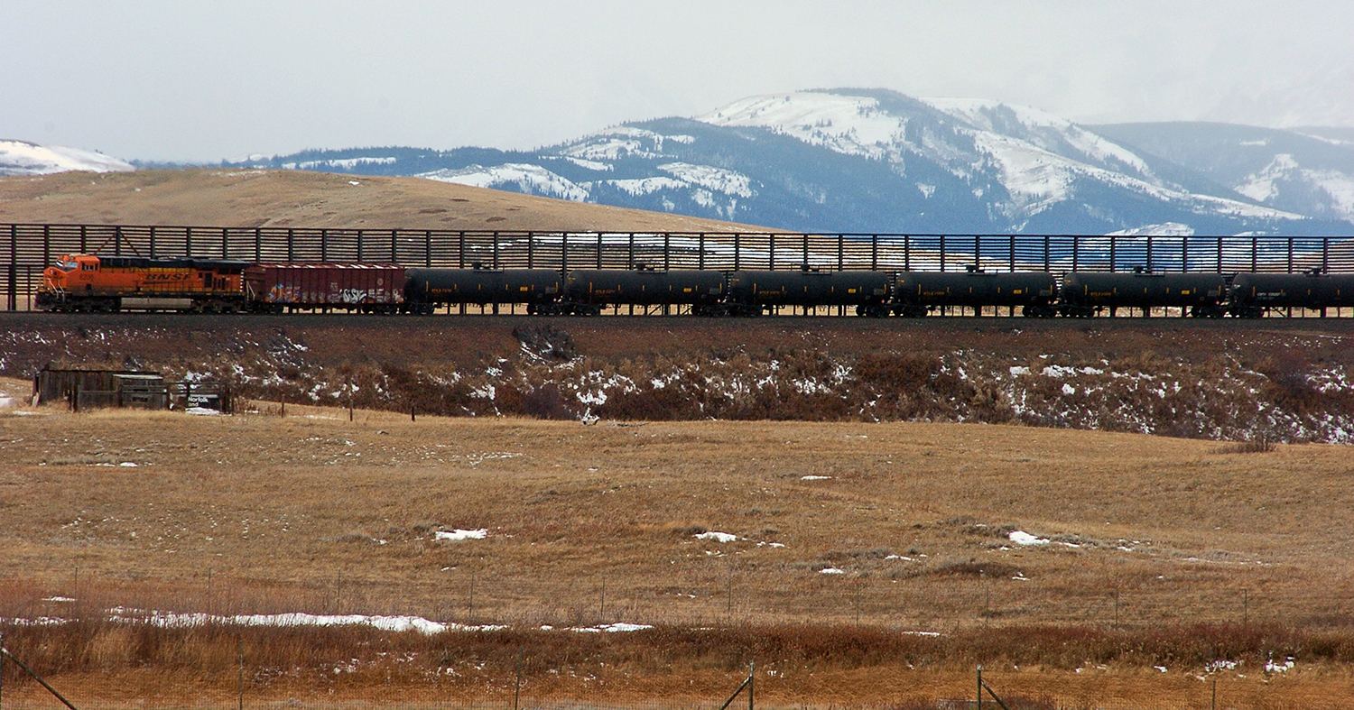 Obama shuts down drilling at national forest